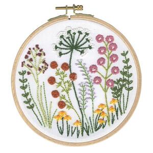 COUNTRY CLASSIC DMC Perle 5 Embroidery Kit TB151