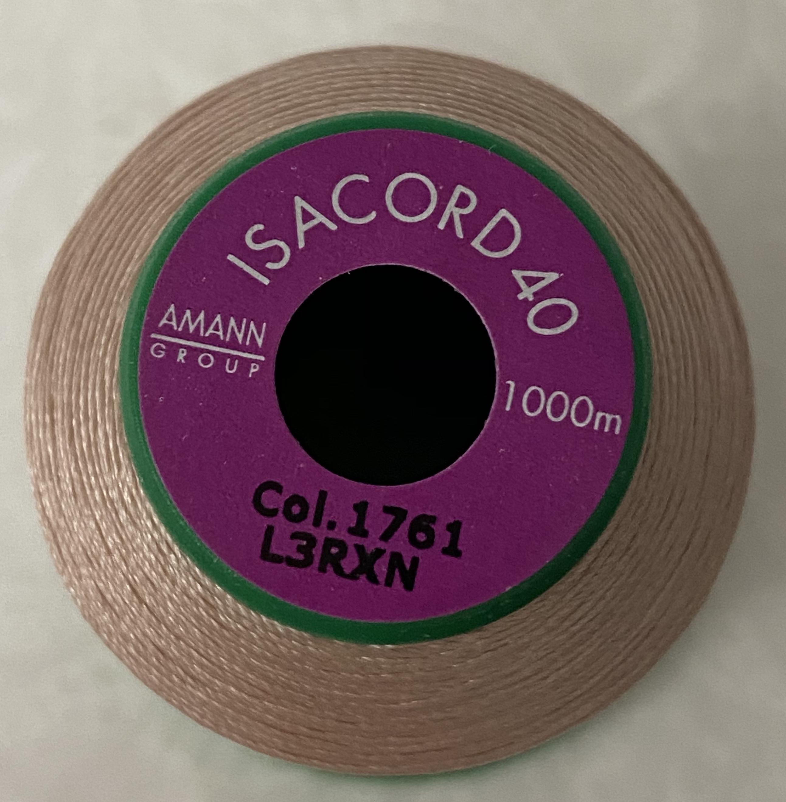 Isacord Embroidery Thread - Chocolate - mrsewing