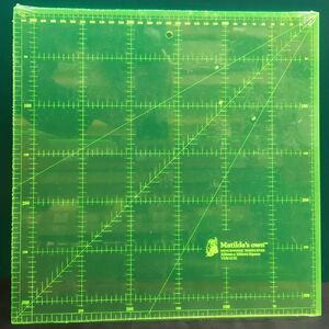 Matilda&#39;s Own Metric Square Ruler 320mm x 320mm, Patchwork Template VSM3232